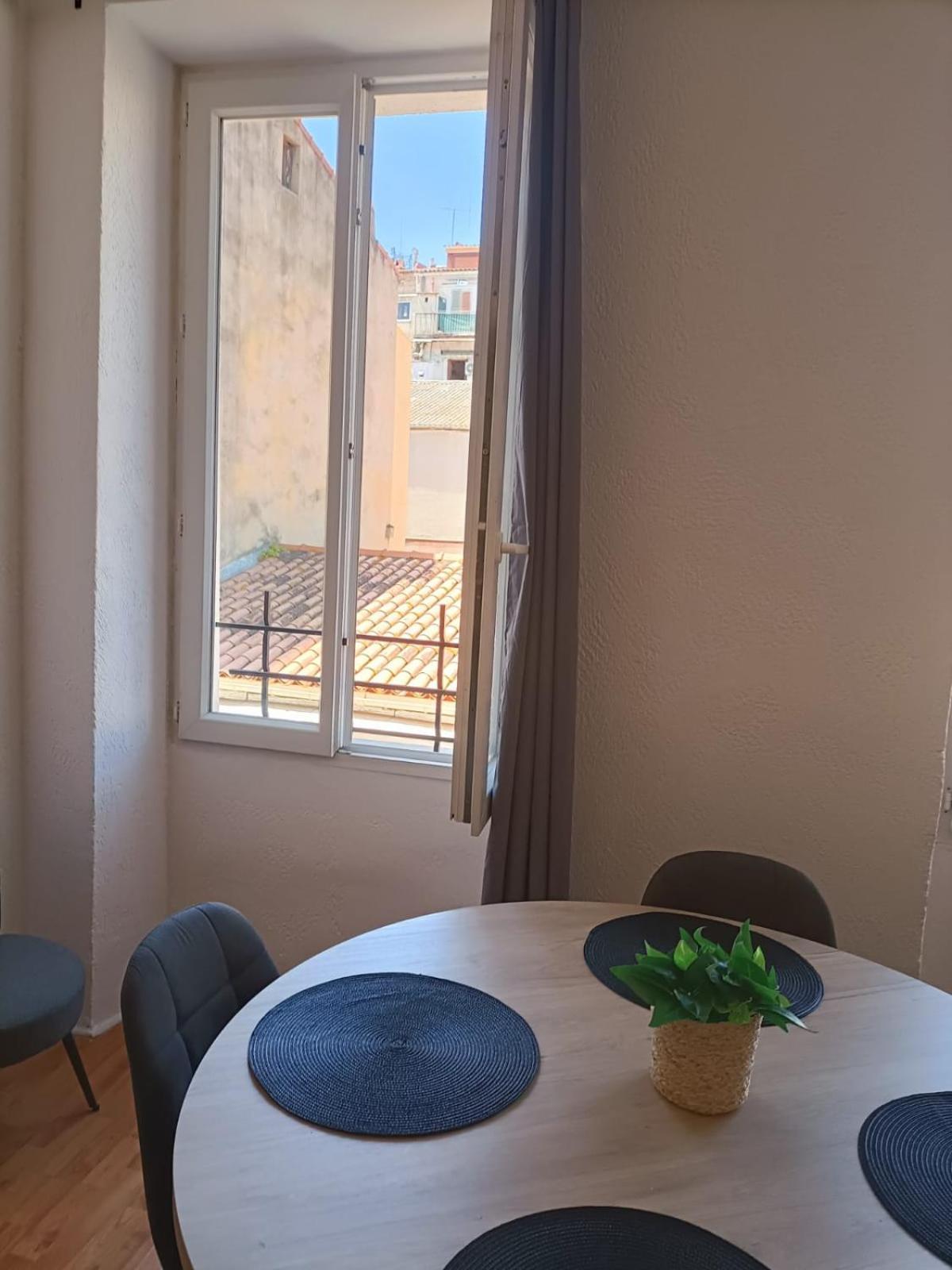 **** VERY CENTRAL Ajaccio 36 rue Fesch, cosy flat in city center pedestrian street, up to 4 people **** Esterno foto