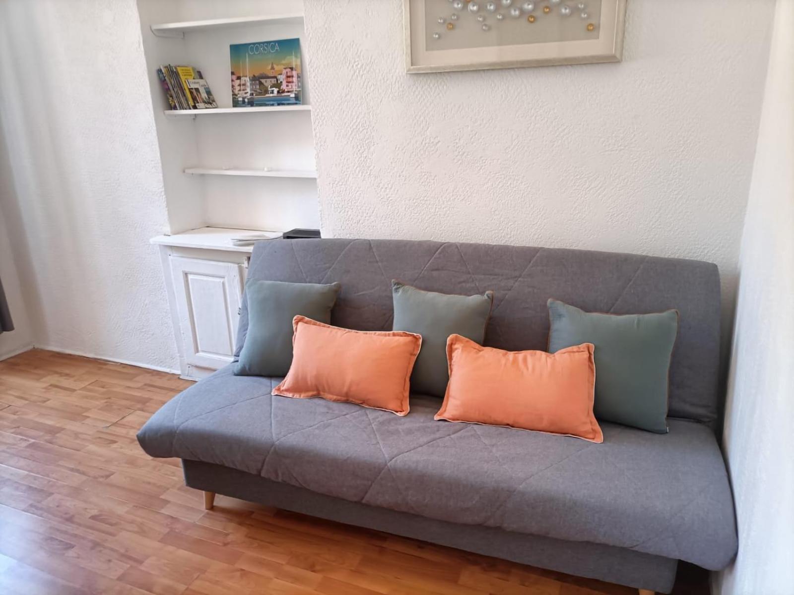 **** VERY CENTRAL Ajaccio 36 rue Fesch, cosy flat in city center pedestrian street, up to 4 people **** Esterno foto